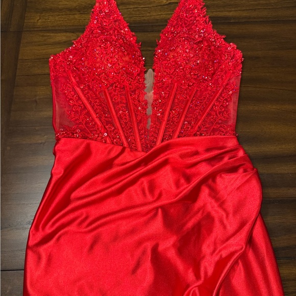 Sherri Hill Vibrant Red Prom Dress - Picture 12 of 14
